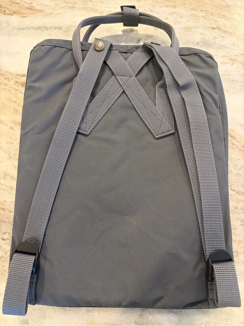 NWT Fjallraven Kanken Classic 16L Backpack 23510 — Super Grey $95 - Picture 5 of 6
